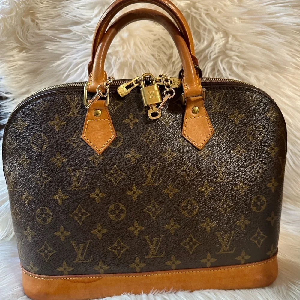 Louis Vuitton Alma PM Monogram Handbag 👜 ~ Gorgeous 2003 Luxury Bag  ~ VGUC